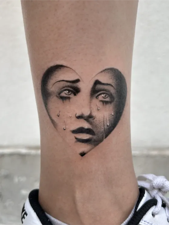 Icon Tattoo and Piercing